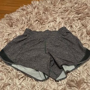 Size 4 Tall Lululemon Hotty Hot Shorts 2.5”